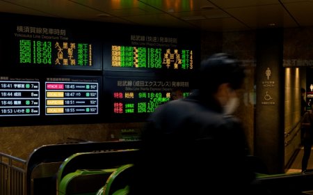 Sensex Today | Stock Market LIVE Updates: Nifty recovers from early dip, climbs near 25,850; banking, auto stocks lead rally