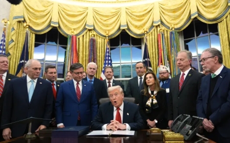 Trump Signs Bill Ending Longest US Government Shutdown