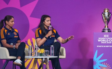 Harmanpreet Kaur Celebrates World Cup 2025 Win with Chennai Students at Velammal Nexus School