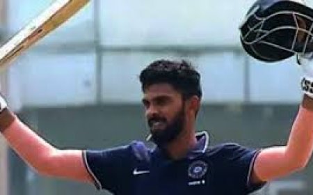 Aakash Chopra Suggests Ruturaj Gaikwad Should Replace Shubman Gill if India Skipper Misses Guwahati Test