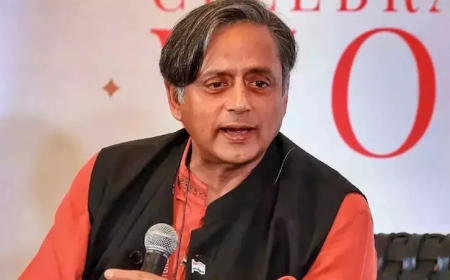 “Shashi Tharoor Braces Cold to Attend PM Modi’s Speech, Hails Address on India’s Progress and Heritage”