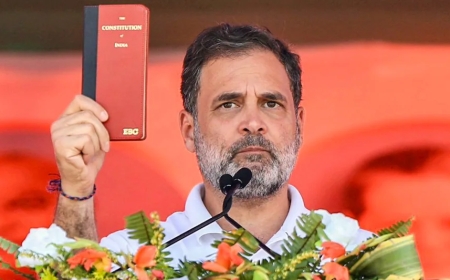 ‘Repeated Electoral Failure, Frustration’: Ex-Judges and Bureaucrats Slam Rahul Gandhi for Attacking Election Commission