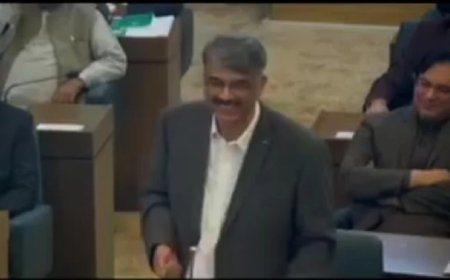 Red Fort to Kashmir Forests: Pak Leader’s Explosive Claim Sparks Fresh Tensions with India