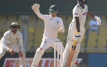 India vs South Africa, 2nd Test Day 5: India Reeling at 71/5 as Harmer Spins a Web