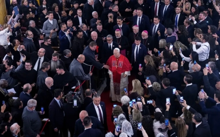 Pope Leo Meets Middle East Christian Leaders to Promote Unity Amid Global Conflicts