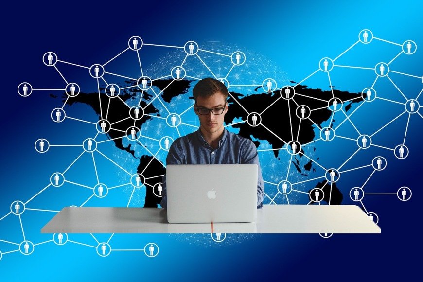 PIB Fact-Check Debunks Viral Claim About India Withdrawing Funds from UK