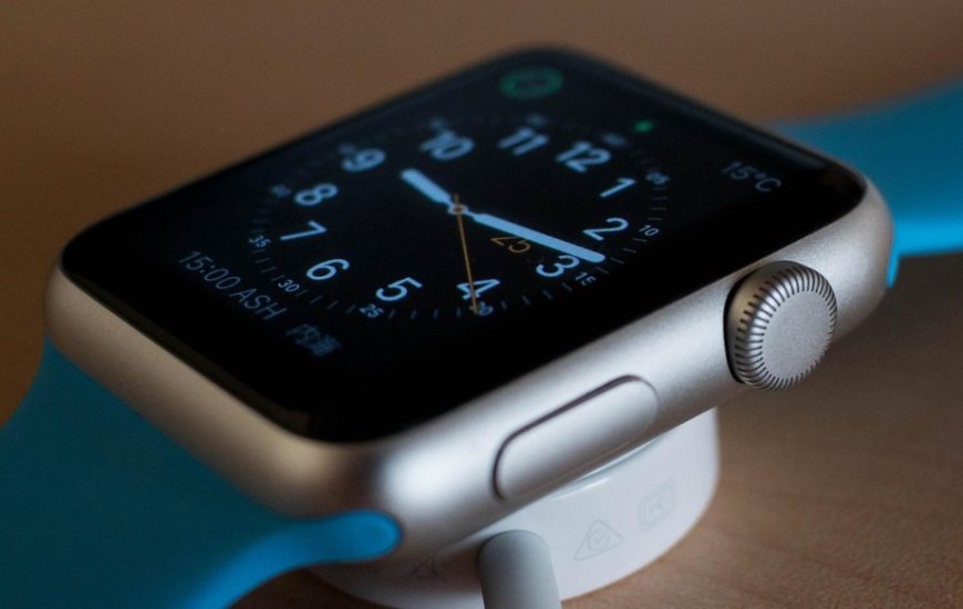 Madhya Pradesh Man Credits Apple Watch for Detecting Life-Threatening Heart Issue