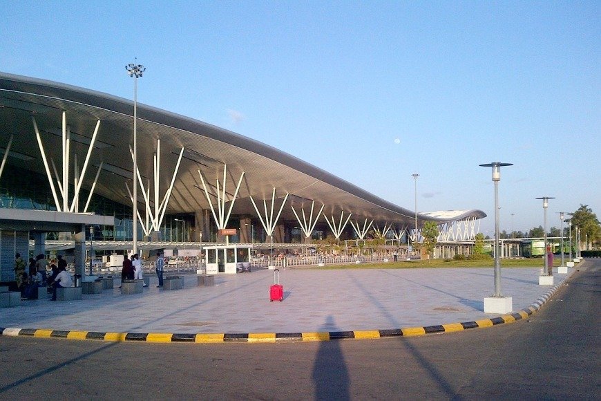 BJP Criticises Namaz at Bengaluru Airport, Demands Clarification from CM Siddaramaiah