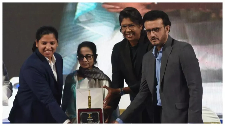CM Mamata Banerjee Announces Cricket Stadium in Darjeeling Named After World Cup Star Richa Ghosh