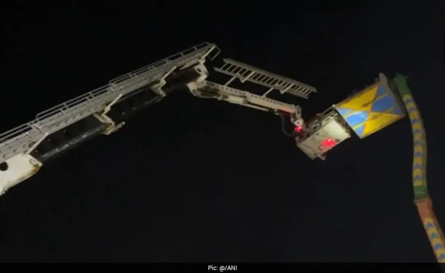 Odisha Bali Jatra Scare: 8 People Rescued After Being Trapped on 30-Foot-High Swing for Nearly 2 Hours