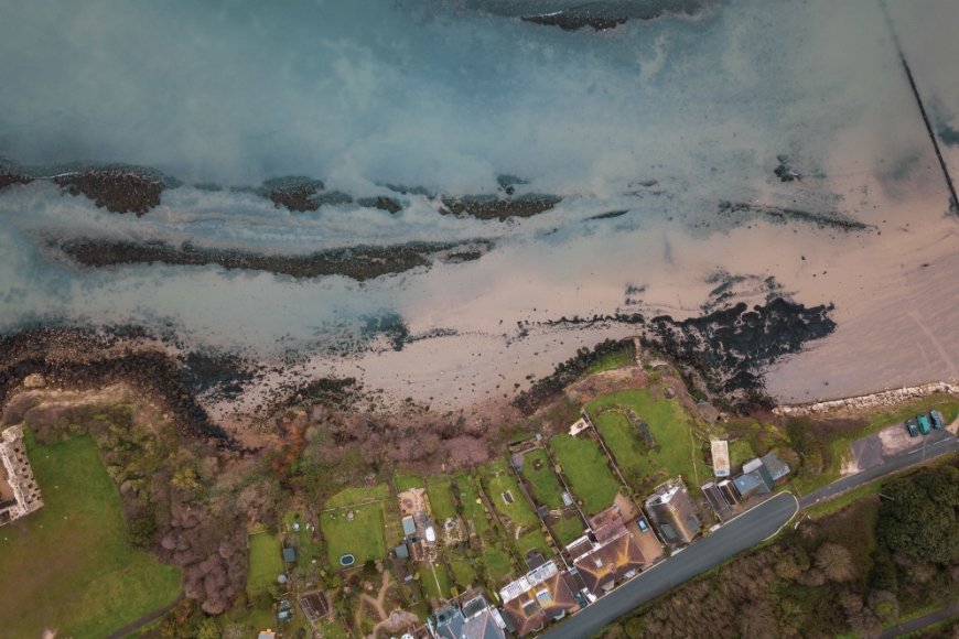 Cyclone Ditwah Approaches India: Heavy Rainfall Forecast Across Five States