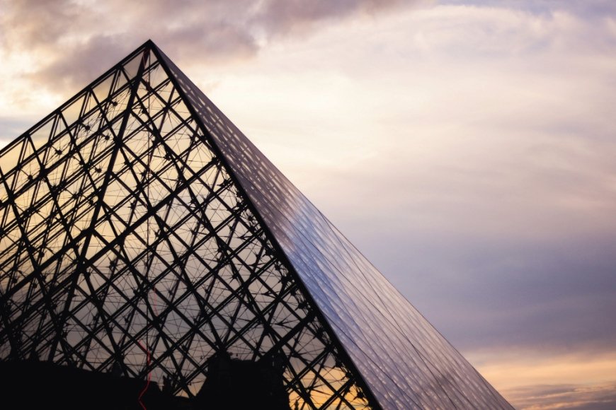 Four Charged in High-Profile Louvre Heist