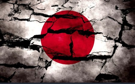 “7.5-Magnitude Quake Prompts Evacuations Across Northern Japan”