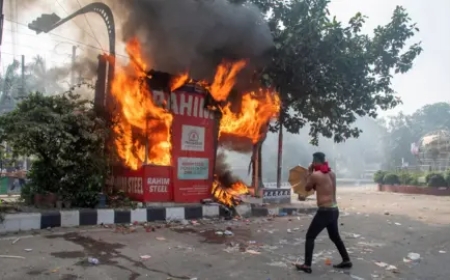 Bangladesh Erupts in Violent Unrest After Youth Leader Sharif Osman Hadi’s Death; Media Houses Torched in Dhaka
