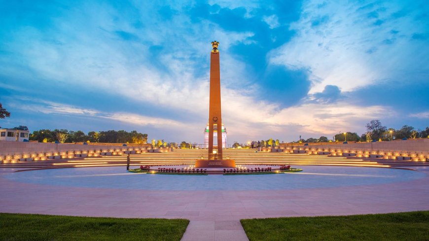 PM Modi Pays Tribute to Heroes of the 1971 War on Commemoration Day