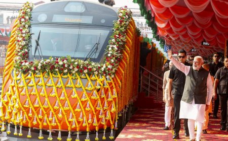 PM Modi to Flag Off India’s First Vande Bharat Sleeper Train on Kolkata‑Guwahati Route