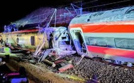 At Least 21 Dead After High-Speed Train Crash in Spain