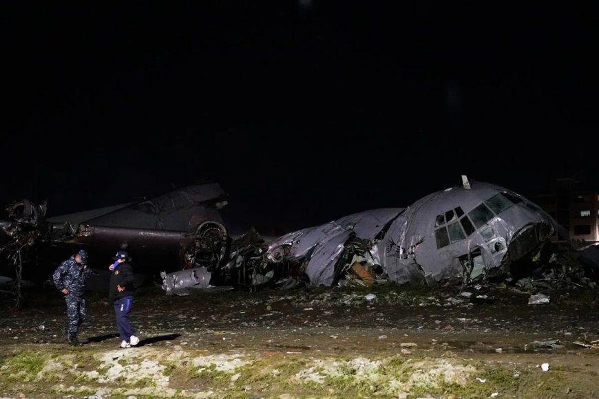Military Plane Transporting Banknotes Crashes in Bolivia, At Least 11 Dead