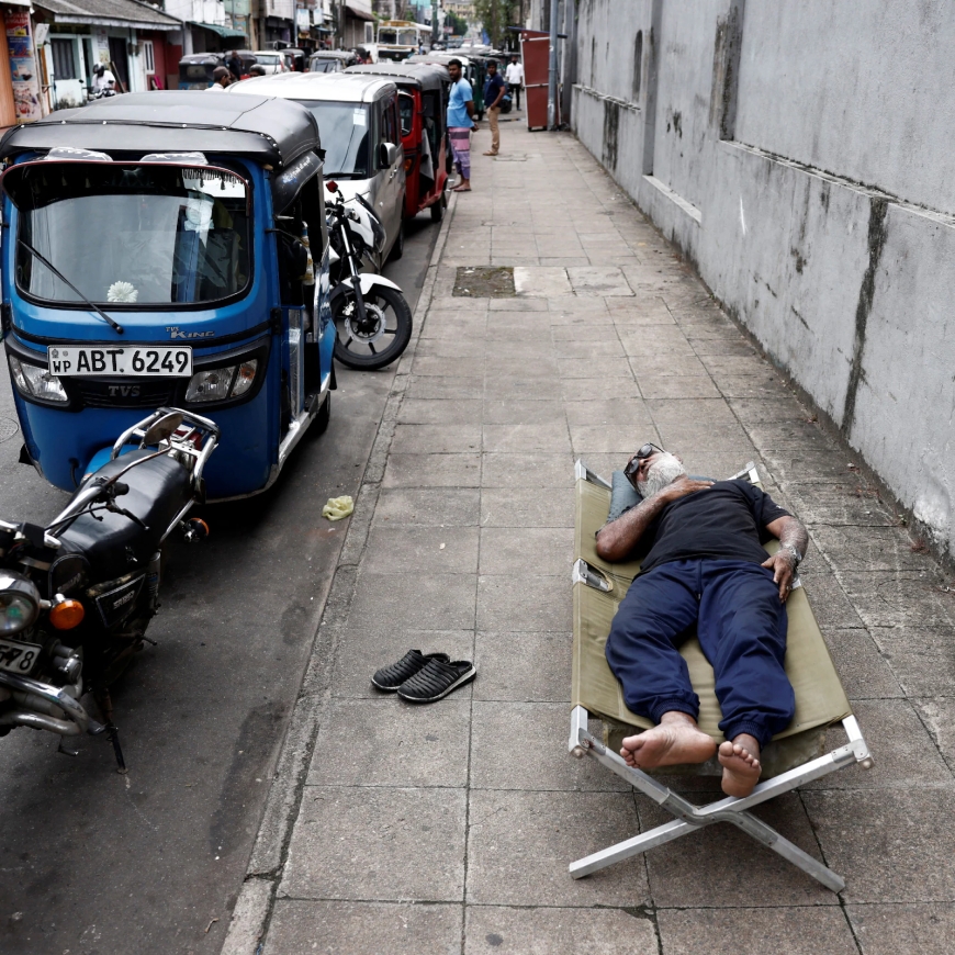 Sri Lanka Declares Weekly Holiday to Save Fuel Amid Asia’s Energy Crunch