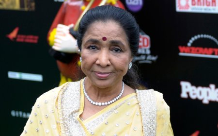 Bollywood Legend Asha Bhosle Passes Away at 92, Marking the End of an Era