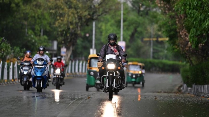 From Heatwave to Showers: Delhi Likely to See Weather Turnaround Today