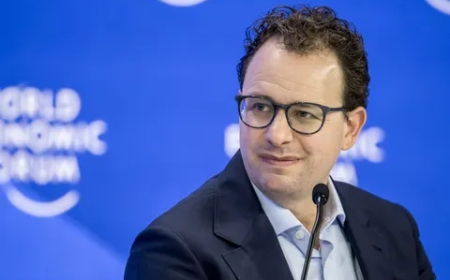 Anthropic CEO Raises Alarm as Advanced AI Detects Widespread Software Vulnerabilities