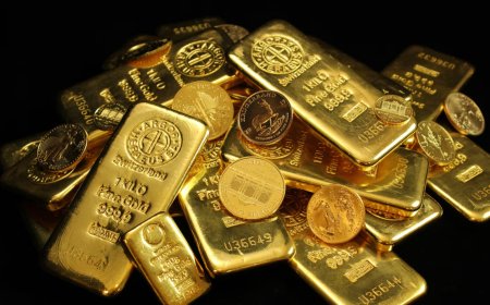 RBI Brings Back 800 Metric Tonnes of Gold from UK, Significant Portion Still Abroad
