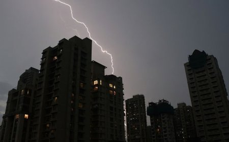 IMD Predicts Thunderstorms and Light Rain Across Delhi-NCR Today