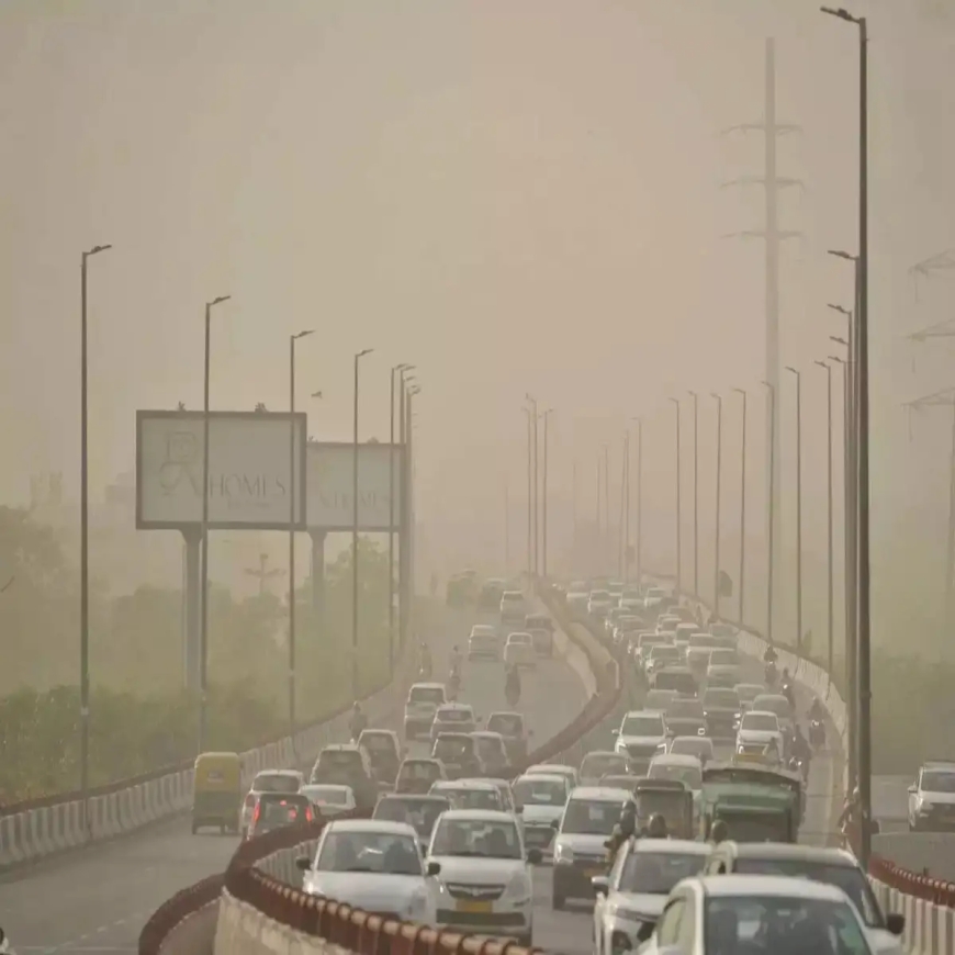 Storm Alerts Issued Across Delhi and North India as Rain and Strong Winds Bring Sudden Weather Shift