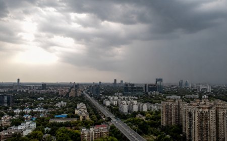 Delhi Awaits Monsoon Relief: Rainfall Delay May Extend Until June 23 as Heat and Humidity Persist