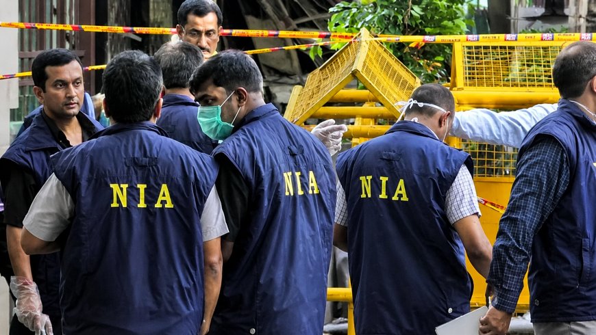 NIA Raids TMC Leader Saokat Molla's Premises in Bengal Bomb Blast Case Ahead of Elections