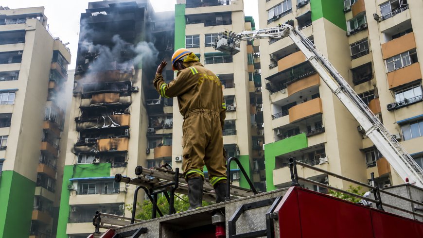 Noida High-Rise Fire Sparks Panic: What Happened and Why It Raises Safety Concerns