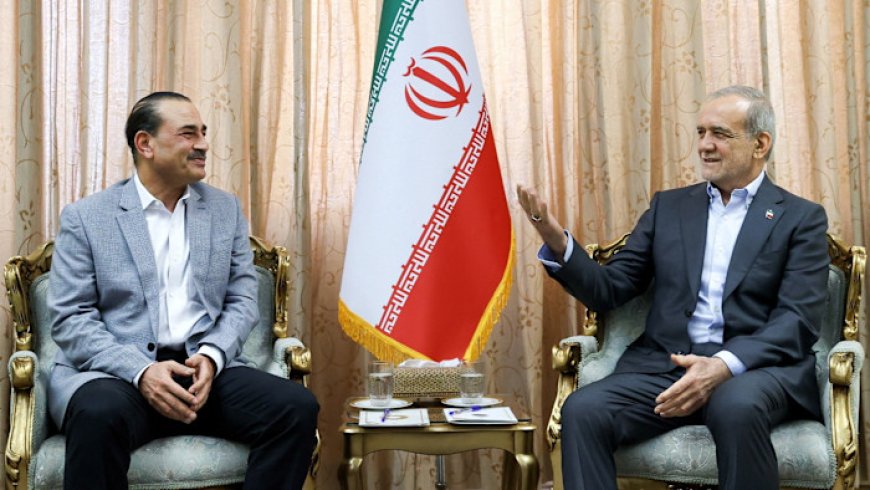 US-Iran Tensions Ease as Trump Pauses Strikes and Egypt Calls for Diplomacy