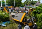 Murshidabad Tragedy: Train Rams Into School Van, 3 Killed Including Two Children