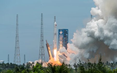 China’s Reusable Rocket Breakthrough: Space Race Heats Up as Beijing Takes Big Step to Challenge US