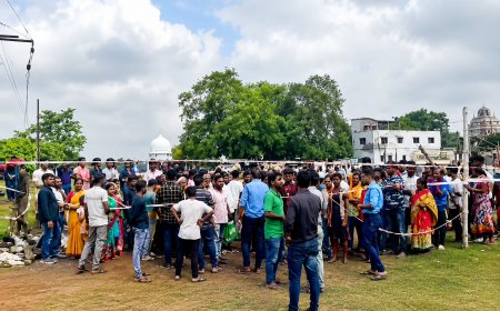 Andal Land Subsidence Triggers Panic: Families Demand Rehabilitation and Compensation as Fear Persists 24 Hours Later